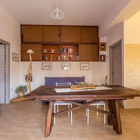 Incantevole Nel Centro Storico La Maddalena (Sassari)